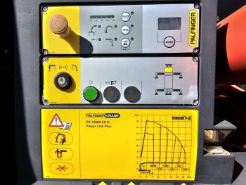 P320 4x2 / PALFINGER PK14002 / CRANE/KRAN